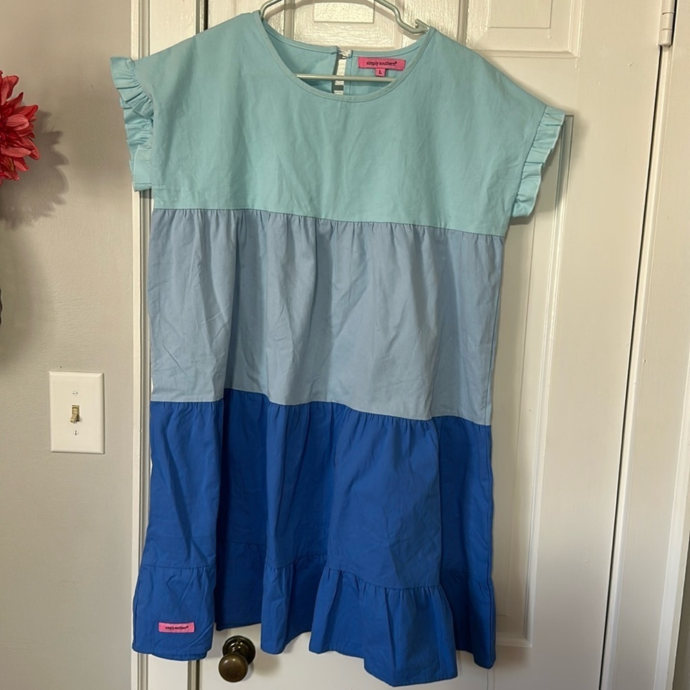 Simply southern dress color block size large